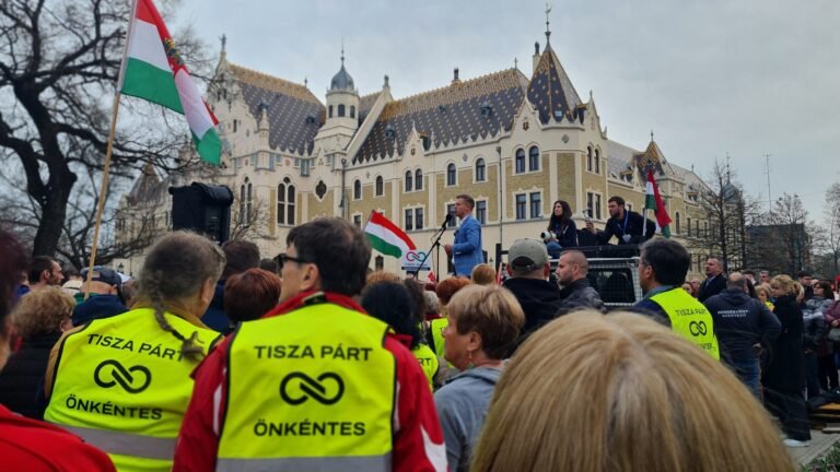 Tart a lejárató kampányoktól, ezért csak novemberben indítja el képviselőjelöltjei nyilvános kiválasztását a Tisza Párt