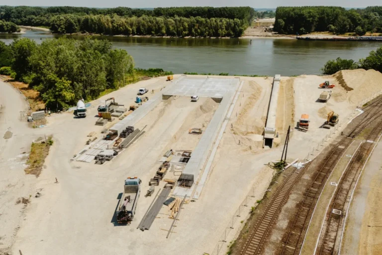 Közel 300 milliárd forintért épül egy Duna-híd, amelynek forgalma várhatóan napi mintegy 600 autó lesz