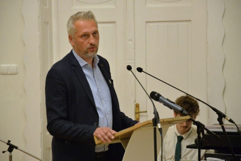 Újabb öt évre Rosta Szabolcsot választották a Katona József Múzeum igazgatójának