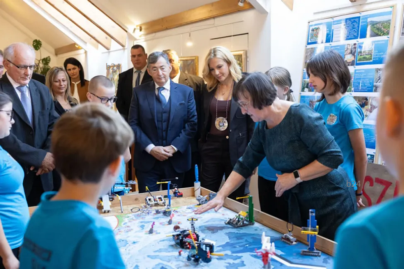 Remek hír: Várkonyi Andrea egy BAZ megyei település díszpolgára lett