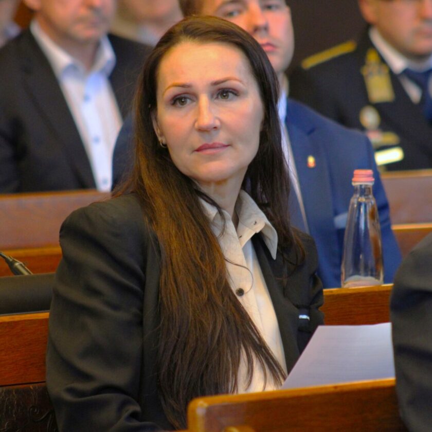 Miskolci “vicc-szavazás”, egri csőd, veszprémi kibervédelem és forgandó szolnoki szerencse – vidéki lapszemle