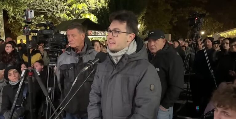 A jánoshalmi fiatal esete élesen rámutat az állampárt működésére – kirúgták, mert mást gondol 