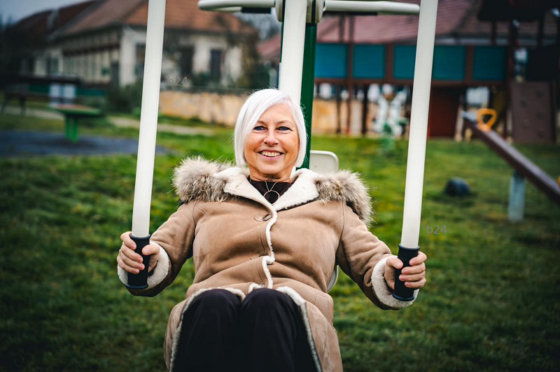 Ismét egy szalagvágás BAZ megyében, ezúttal Csöbör Katalintól