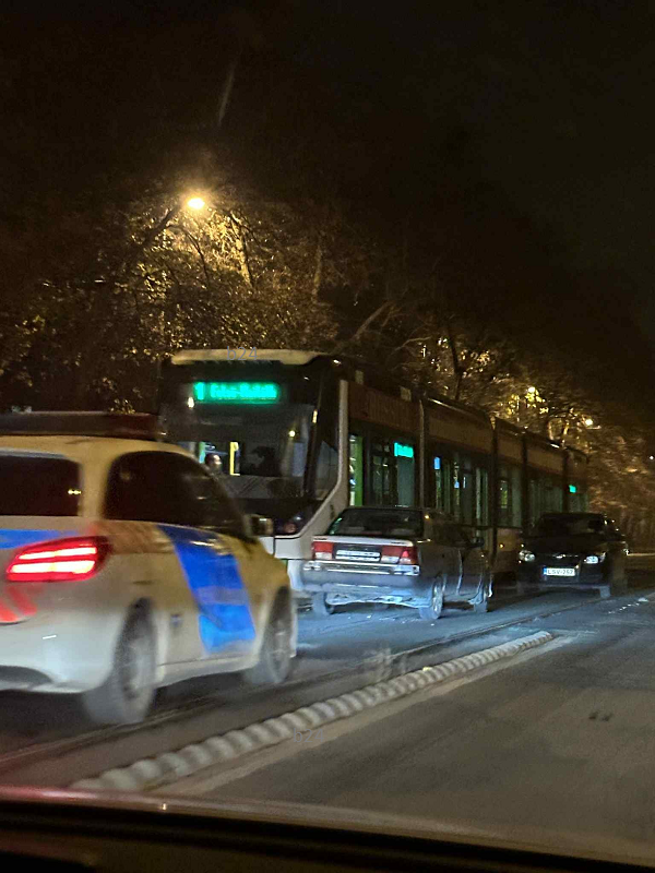 Tizennyolc nap után történt újabb villamosbaleset Miskolcon, a vétkesek elrohantak a helyszínről