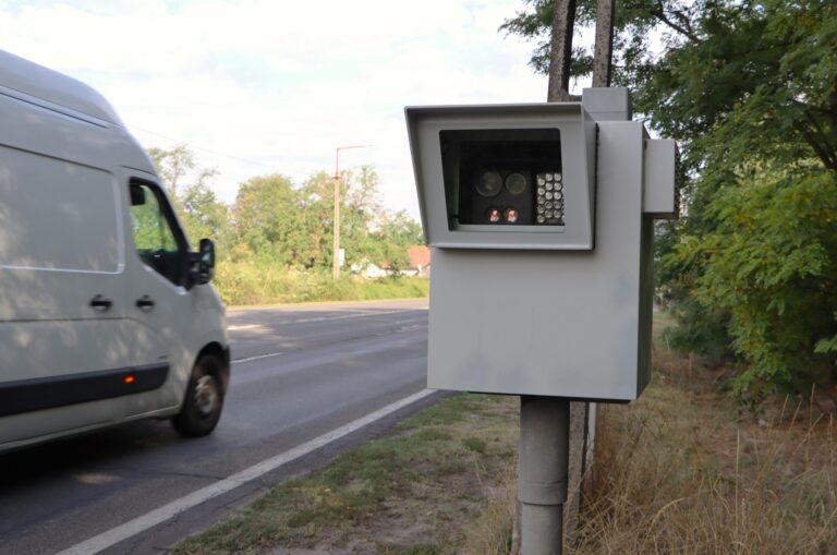 Megvannak a kecskeméti trafiboxok további helyszínei, nemcsak a Máriahegyi úton lesz sebességmérés