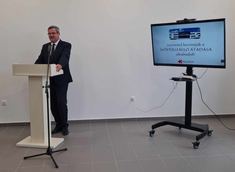 Nem cizellálta túl üzenetét Takács Péter: „Úgy bazmeg, hogy elromolhat bármi, amit használnak!”