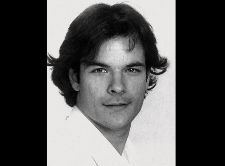 Elhunyt Kálloy Molnár Péter