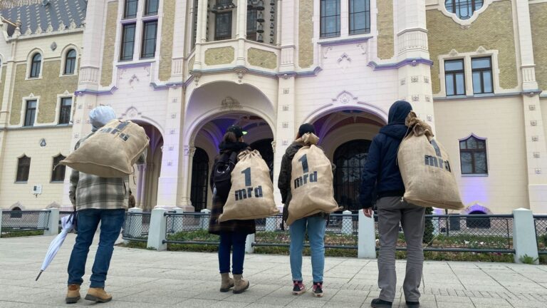 Égessünk el 127 milliárd forintot! – békés főtéri gyertyagyújtást tart a Kutyapárt szombaton