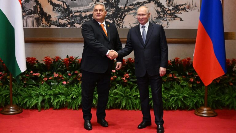 A lengyel külügyminiszter szerint Orbán Viktor megérdemelné a Lenin-rendet