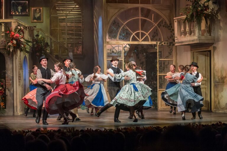 Ománban szerepel az idén ötvenéves Kecskemét Táncegyüttes