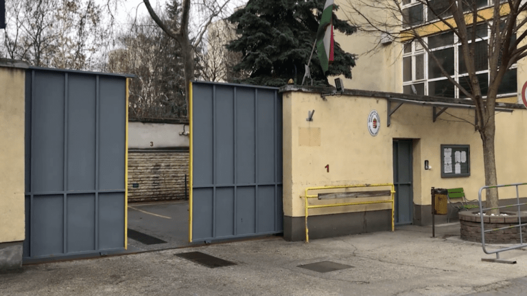 HVG: Kormányzati szinten tudtak Juhász Péter Pál gyanús kapcsolatáról több kiskorúval