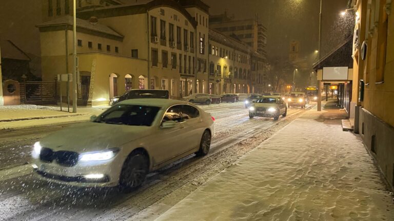Kedden is sokat havazik majd, másodfokú riasztást adtak ki Bács-Kiskunra