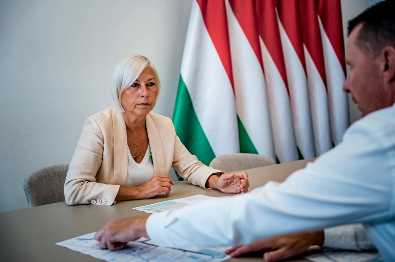 Az országos sajtó is meglepődött azon, hogy Csöbör Katalin kész tényként kezeli az április 12-i választás dátumát, miközben még ki sem írták