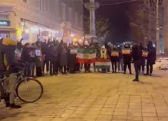 Debrecenben tanuló iráni egyetemisták tiltakoztak az iráni hatalom brutalitása ellen