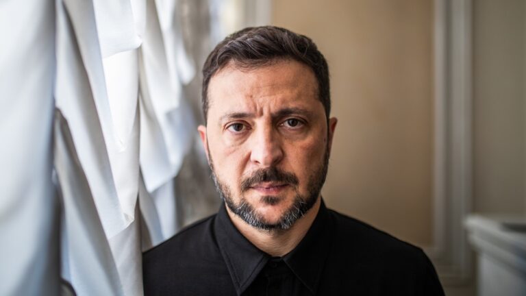 Kilencven százalékban kész a békemegállapodás – mondta Zelenszkij újévi beszédében