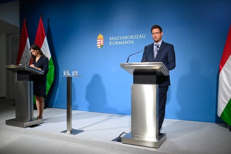 Gulyás Gergely: „csekély realitását látja annak”, hogy Ukrajna megtámadja Magyarországot