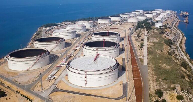 „Segítség igen, orosz olaj nem” – válaszolt a horvát gazdasági miniszter Szijjártónak