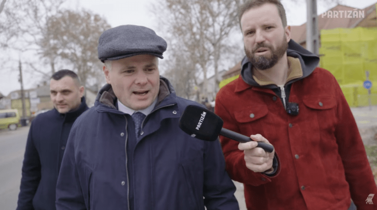 Lajosmizsén kergette meg Salacz Lászlót a Partizán, de a fideszes képviselő gyorsabb volt (videóval)