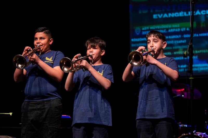 Baptista segítség Borsodban – 15 éve nyitva az ajtó