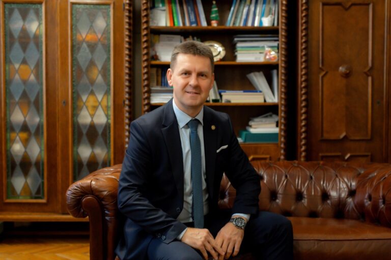 Visszalép a szegedi országgyűlési képviselő – Szabó Sándort háromszor választották meg egyéniben