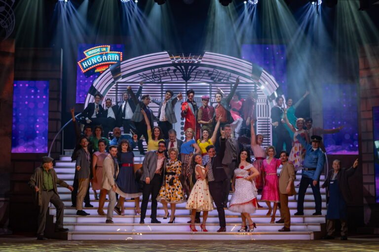 Berobbant Kecskemétre a Made in Hungária – élőzenével, fiatal tehetségekkel és Fenyő Miklós emléke előtt tisztelegve