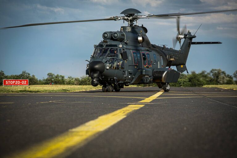 Békés hétvége: katonai helikoptereket küldtek a nyíregyházi reptérre és megemelték a terrorfenyegetettség készültségi szintjét