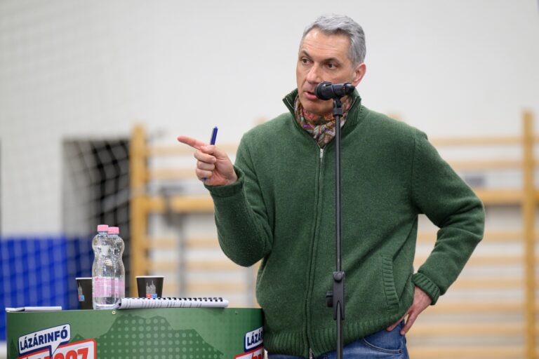 Lázár János bejelentette, veszélybe került az 52-es út felújítása