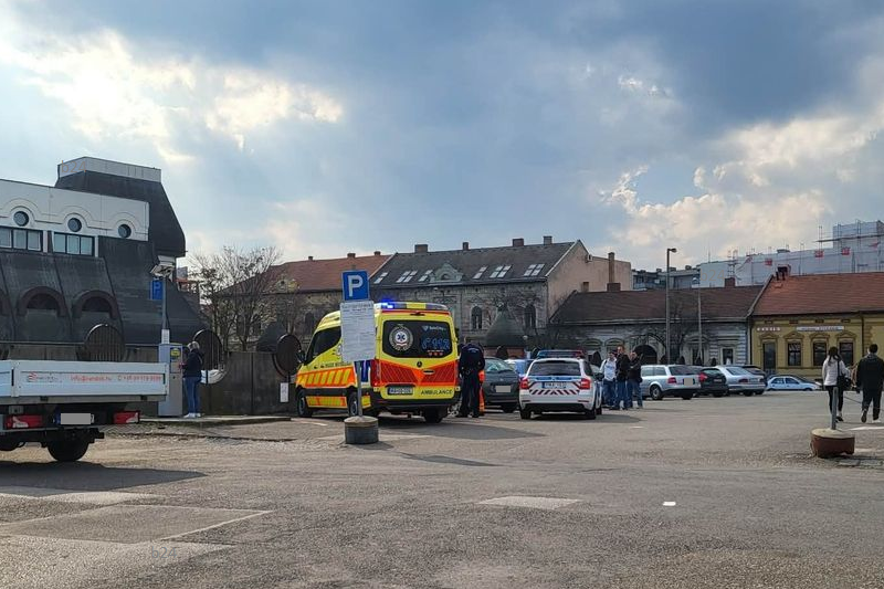 Tragédia történt Miskolcon a Centrumnál