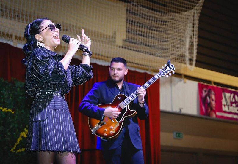 “Hogyan lehetsz közpénzből bulibáró?” – a miskolci városvezetés gyorsan színpadra vitte a kormánypárt jelöltjeit