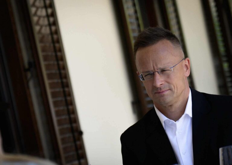 Szijjártó 3 órás interjút adott a Telexnek, ő is emlegette Matolcsyt
