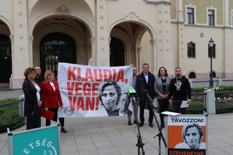 A Szövetség kezdeményezi a kecskeméti képviselő-testület feloszlatását