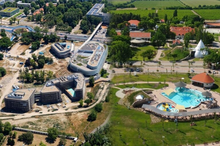 Országos választás, helyi hatalom: Kecskemét és Lakitelek rejtett tétjei (vélemény)