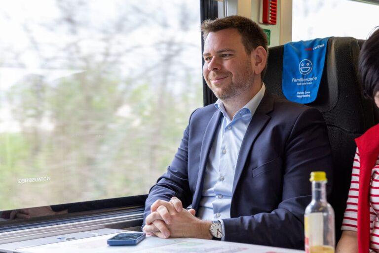 Vitézy Dávidot kérte fel Magyar Péter közlekedési miniszternek