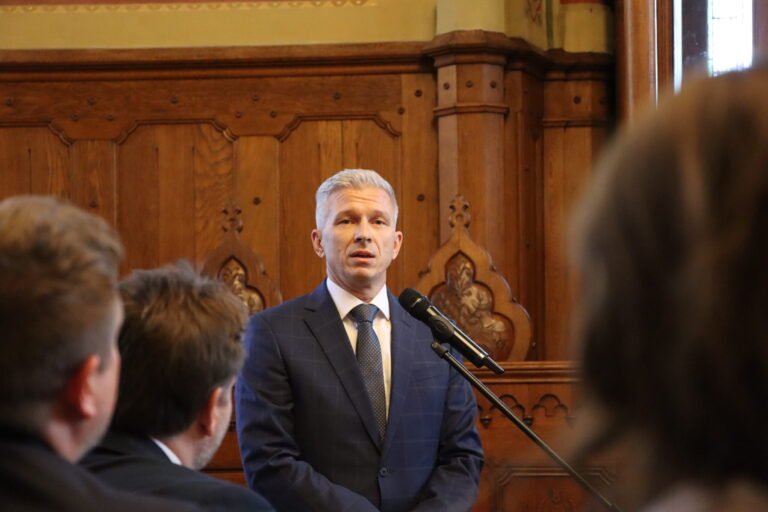 Csőszi Attila: a fideszes politikusok tartsanak önvizsgálatot (Cikkünk frissül)