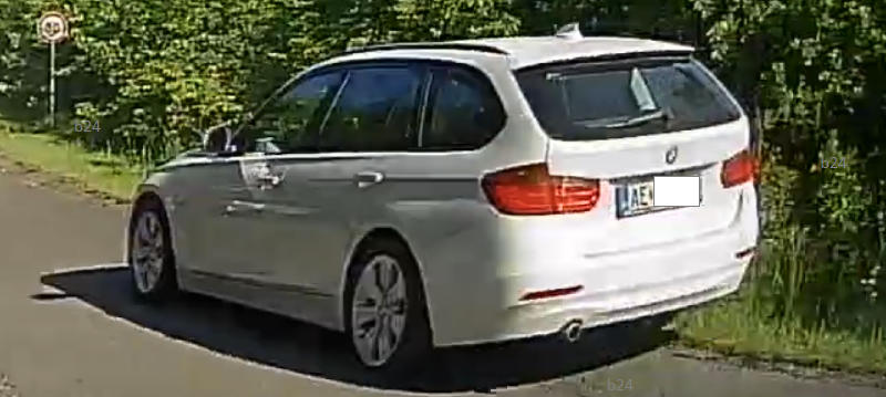 Kiváló reflexű mentés Miskolcnál, centiken múlott a frontális csattanás (videóval)