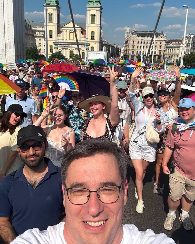 A brutális hőség ellenére idén is hatalmas tömeg a Pride-on