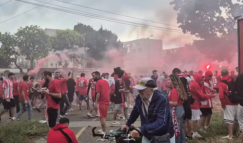Kisebb háborús övezet lett Miskolc több városrésze a két külföldi futballcsapat szurkolói miatt
