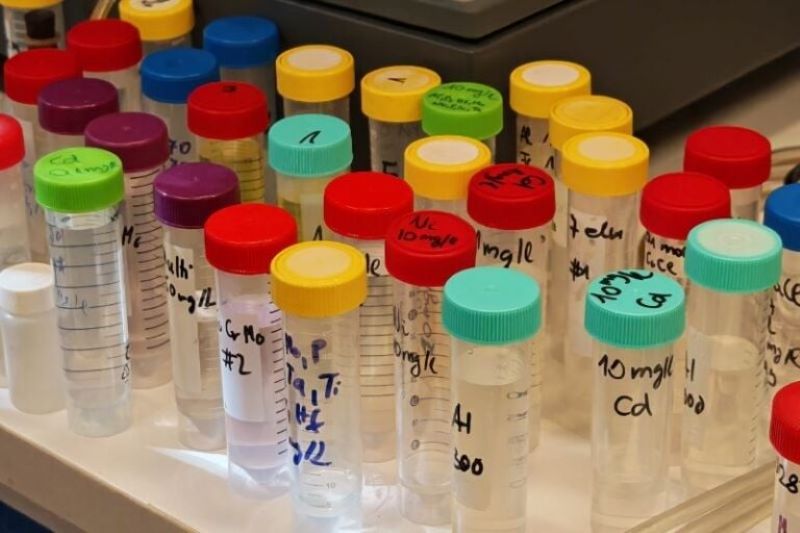 Sikeresen tisztították meg a Szinva szennyezett vízmintáit a Miskolci Egyetem kutatói